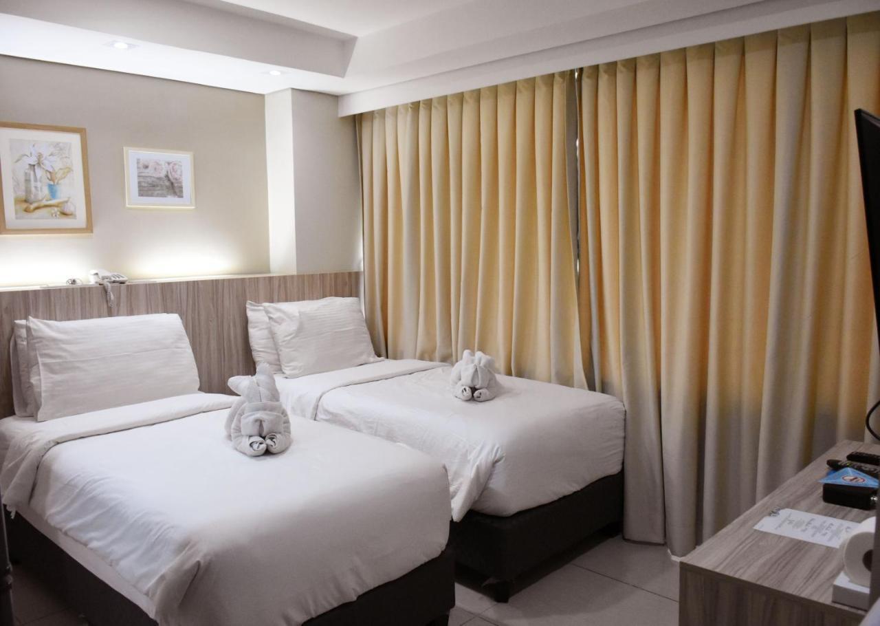 Hotel Zen Premium Banilad Cebú Exterior foto